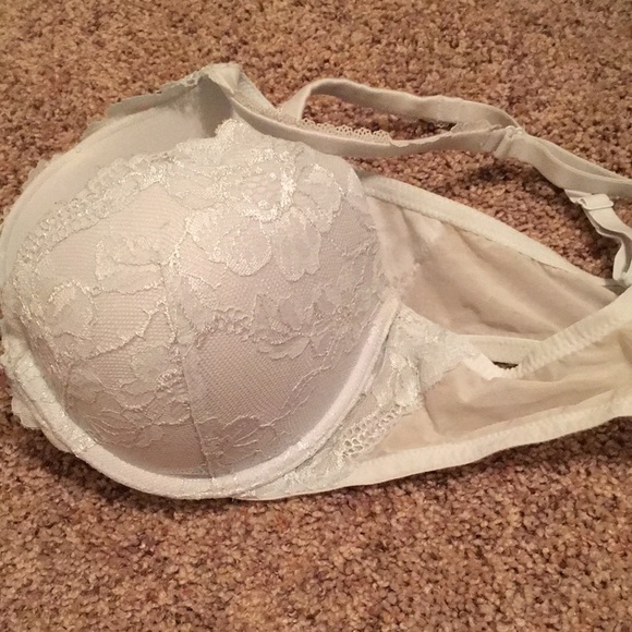 Victoria’s Secret Body Push Up Bra - Picture 3 of 4